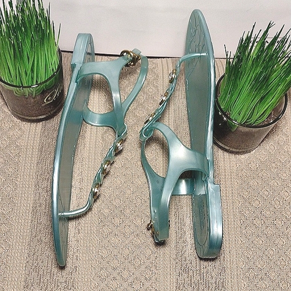 Coach Paisley Jelly Sandals with floral detail - Picture 6 of 13